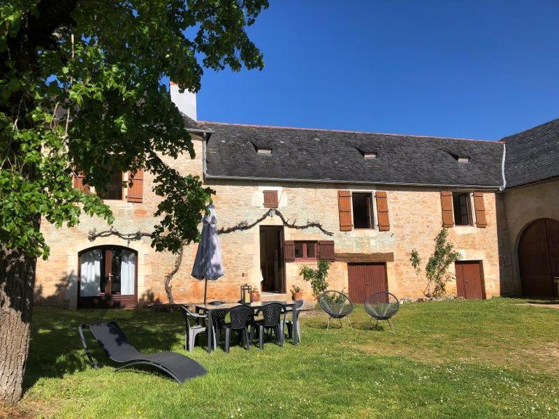 Maison De Vacances Nadaillac Esterno foto